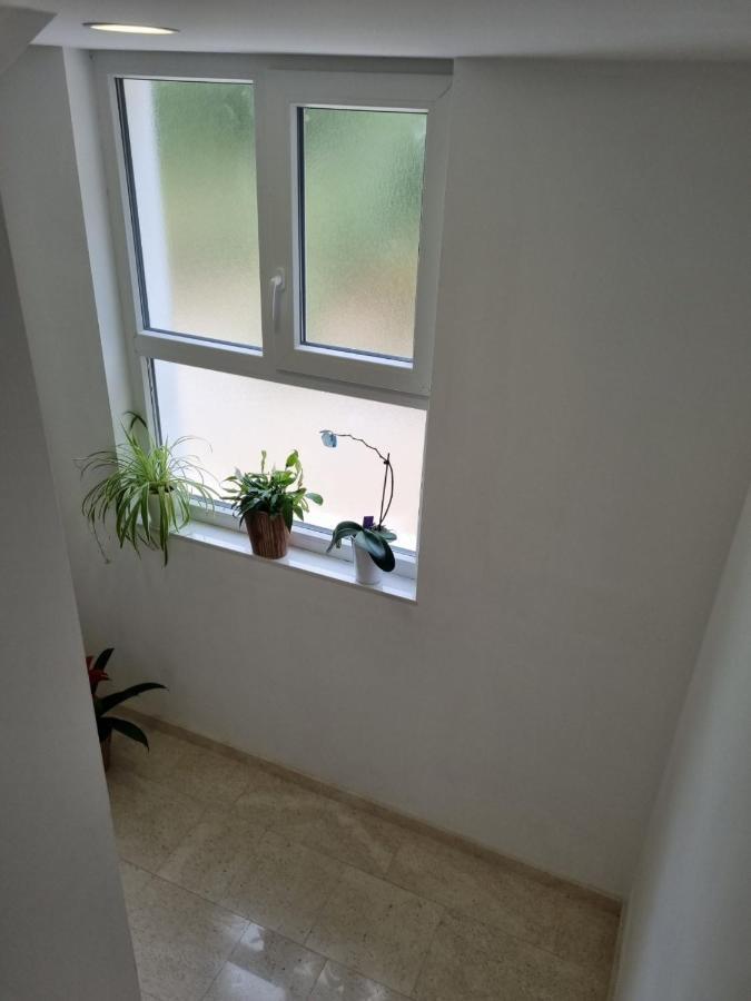 Apartmani Tolj Makarska Esterno foto