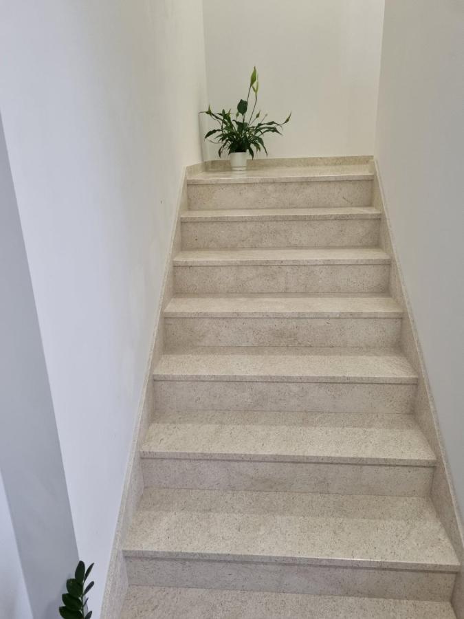 Apartmani Tolj Makarska Esterno foto