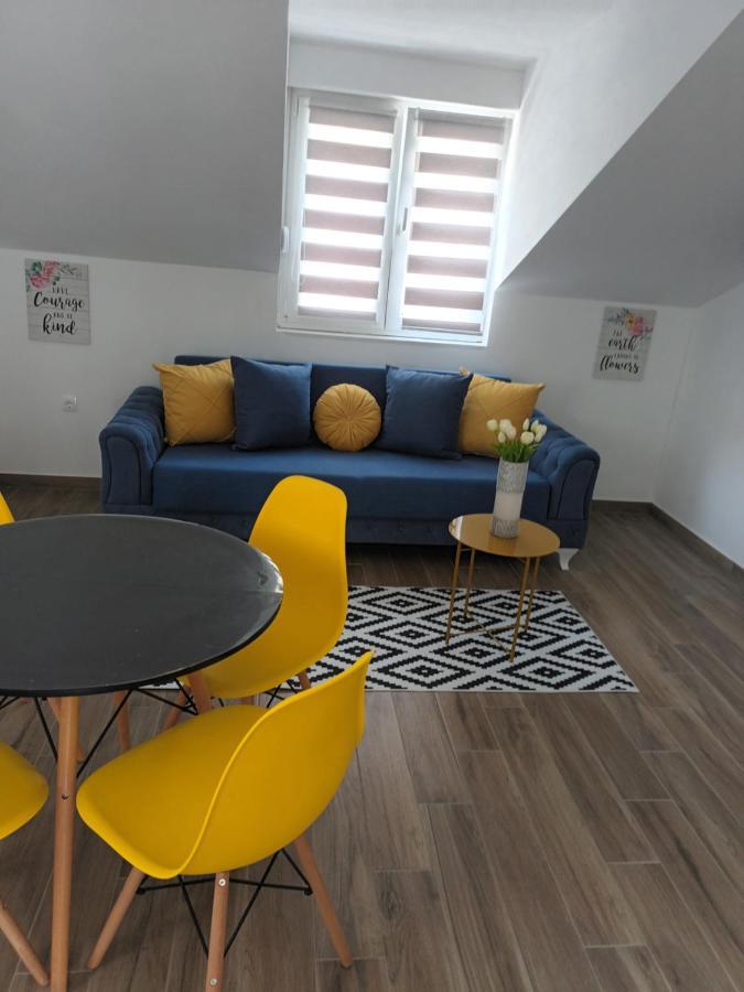 Apartmani Tolj Makarska Esterno foto