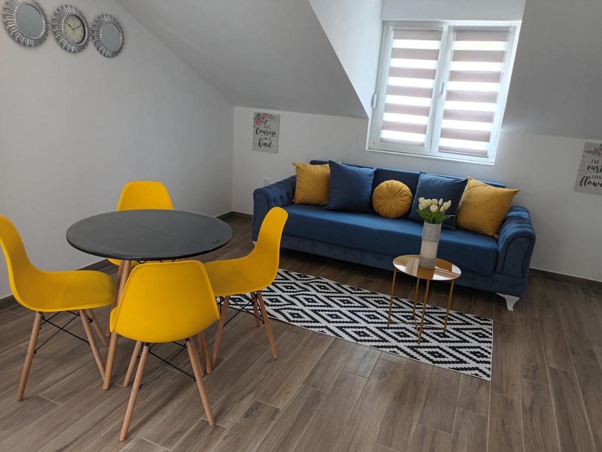 Apartmani Tolj Makarska Esterno foto