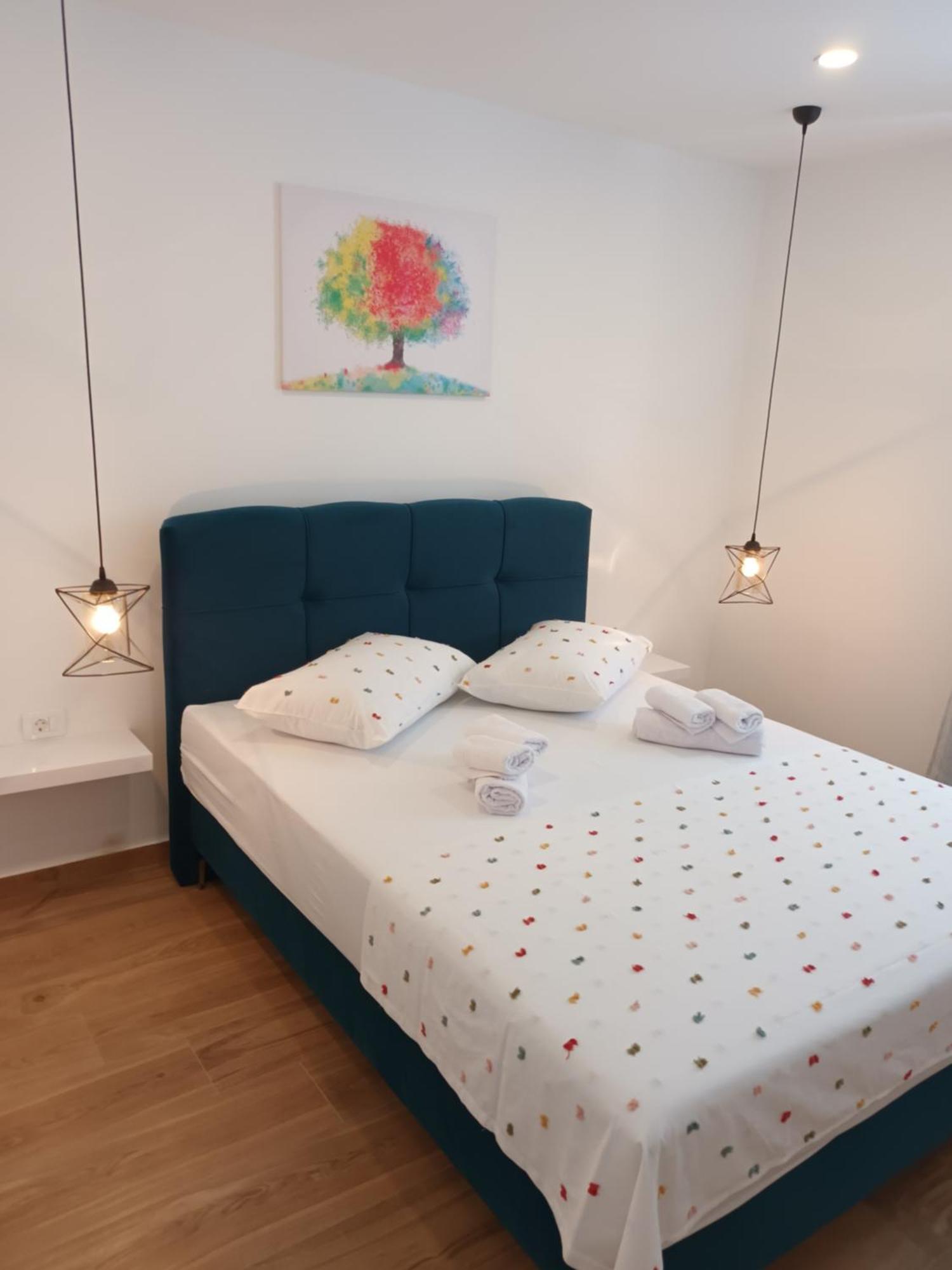 Apartmani Tolj Makarska Esterno foto
