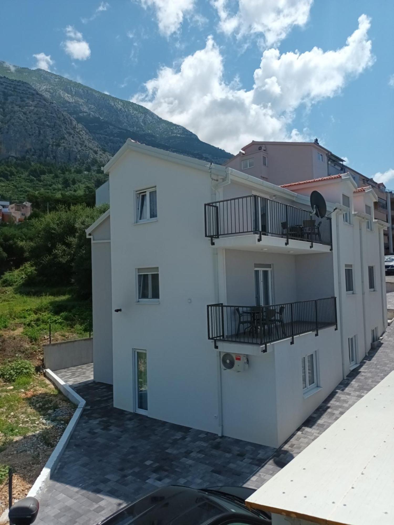 Apartmani Tolj Makarska Esterno foto
