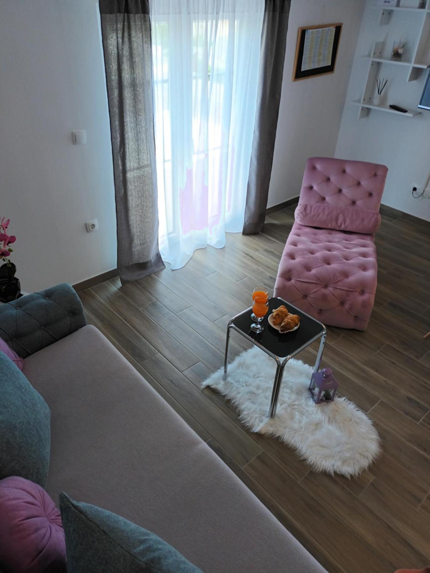 Apartmani Tolj Makarska Esterno foto
