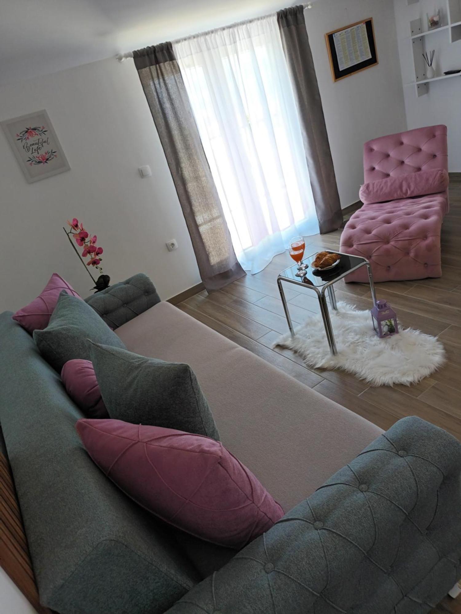 Apartmani Tolj Makarska Esterno foto