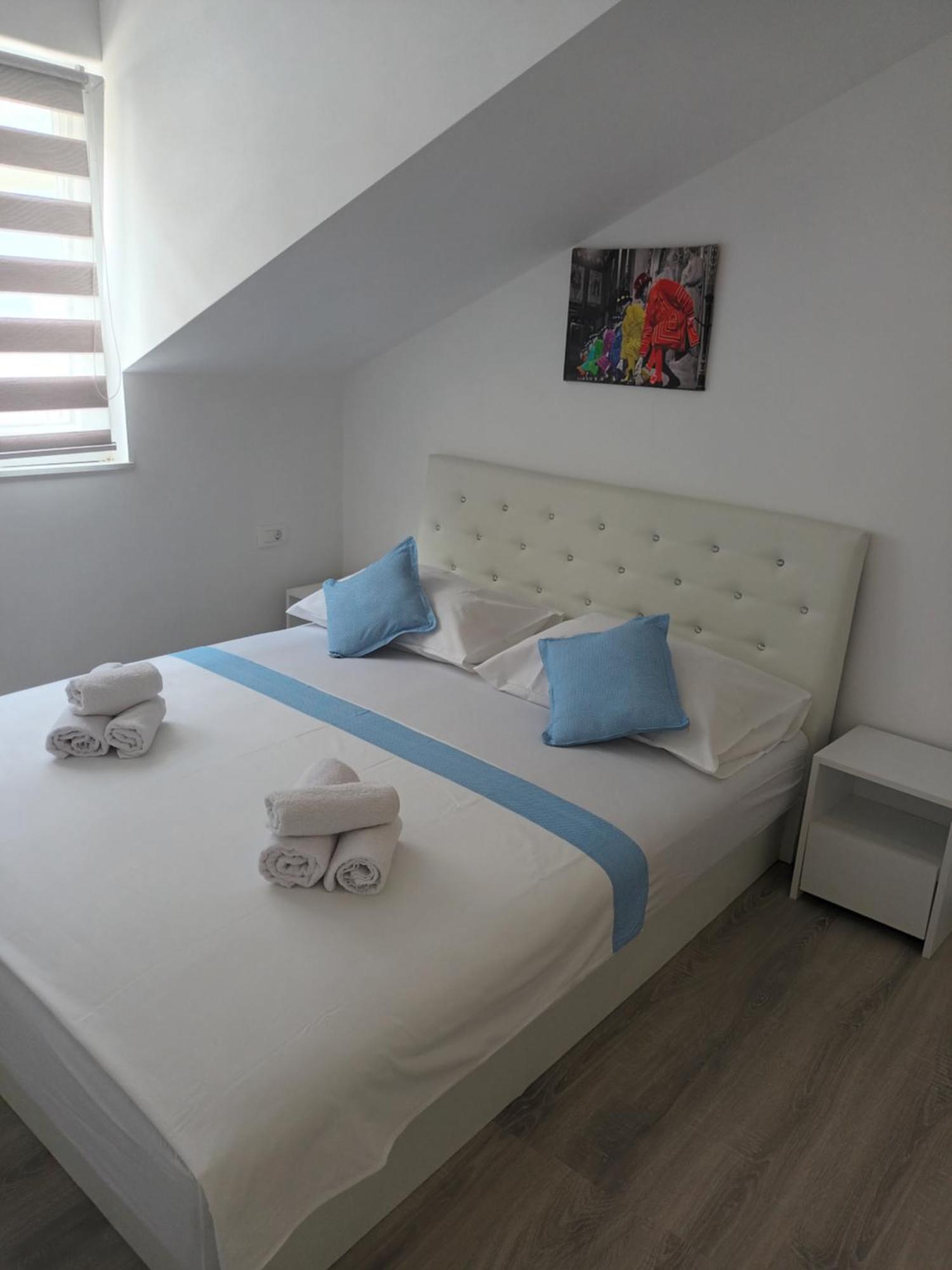 Apartmani Tolj Makarska Esterno foto