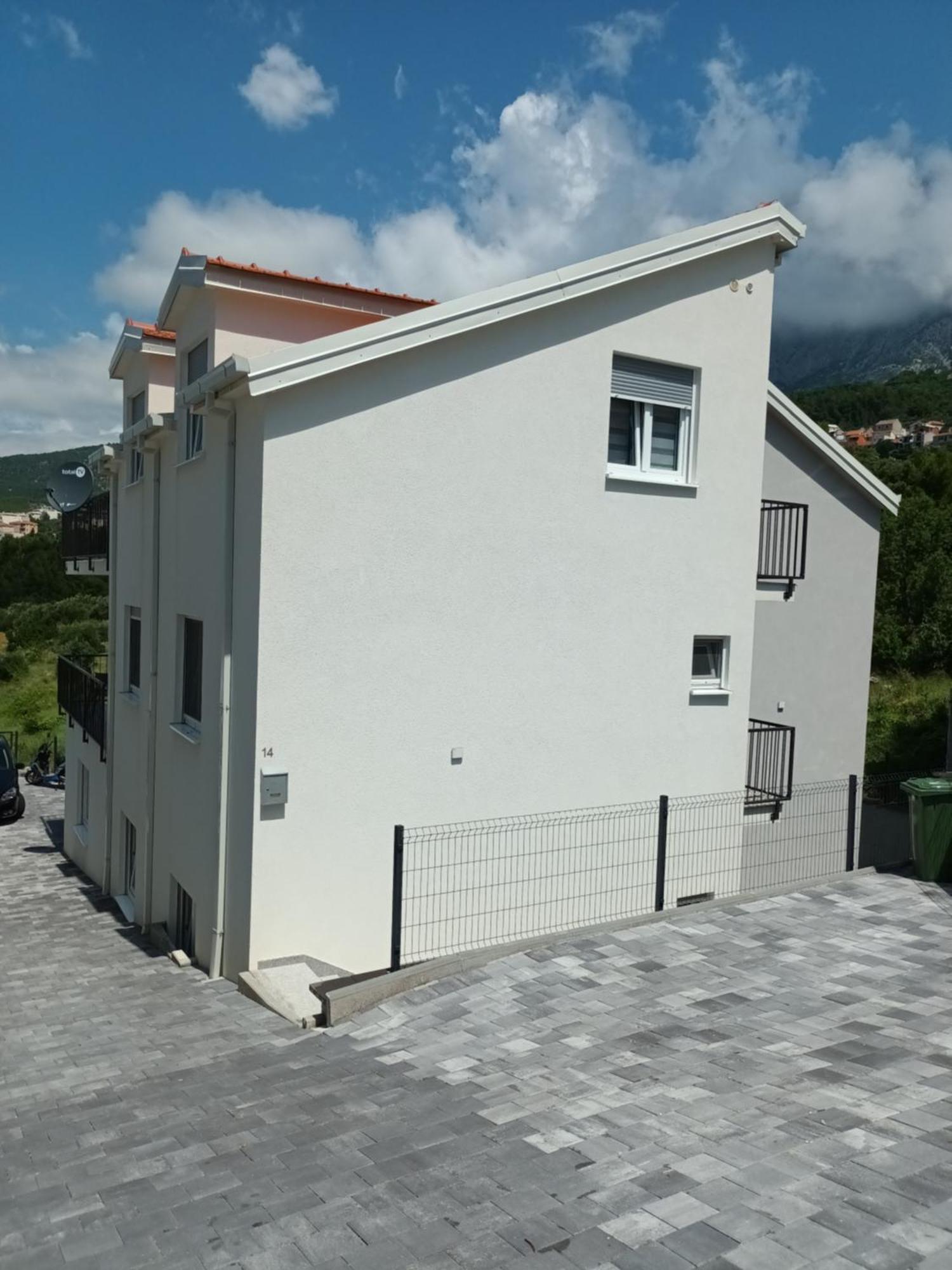 Apartmani Tolj Makarska Esterno foto